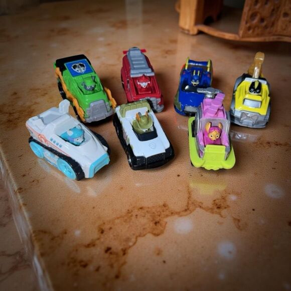 Paw Patrol Lot of 7 TRUE METAL Mighty Pups Diecast Cars Everest Tracker Rubble - Picture 1 of 3